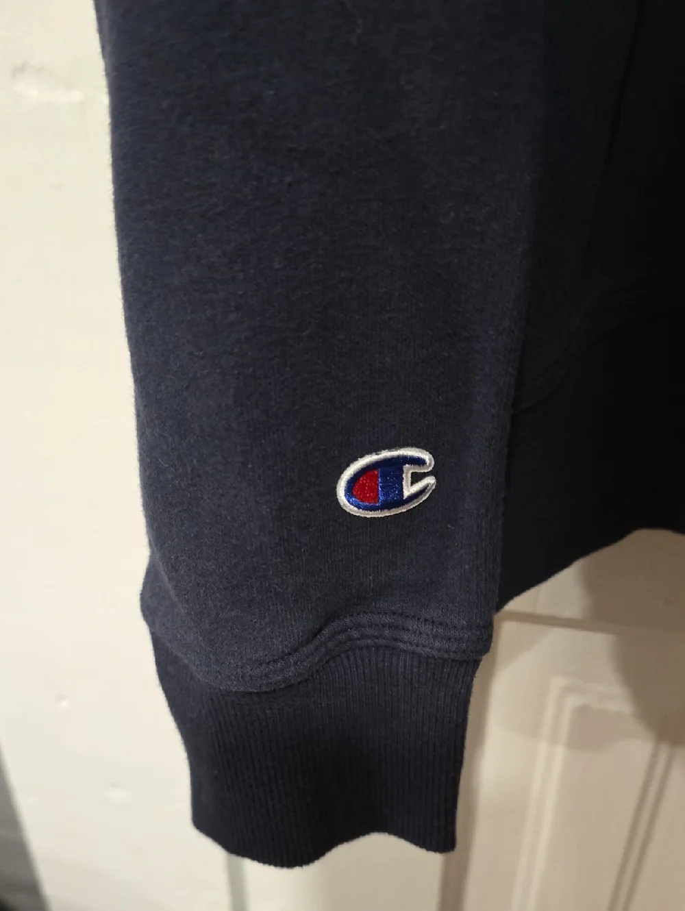 Champion - Picture 5 of 5